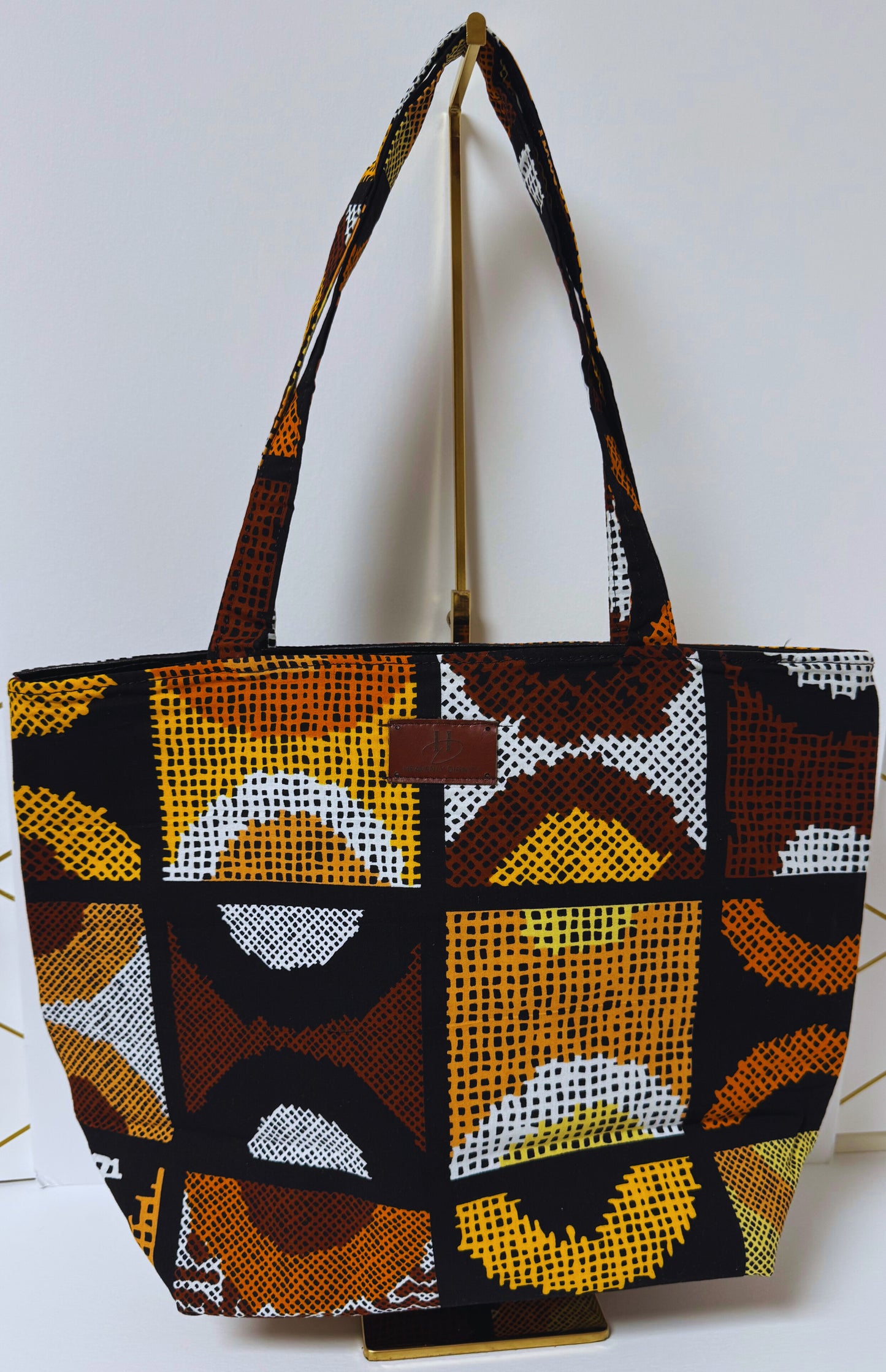 Afro Tote Handbags (Multicolor Brown)