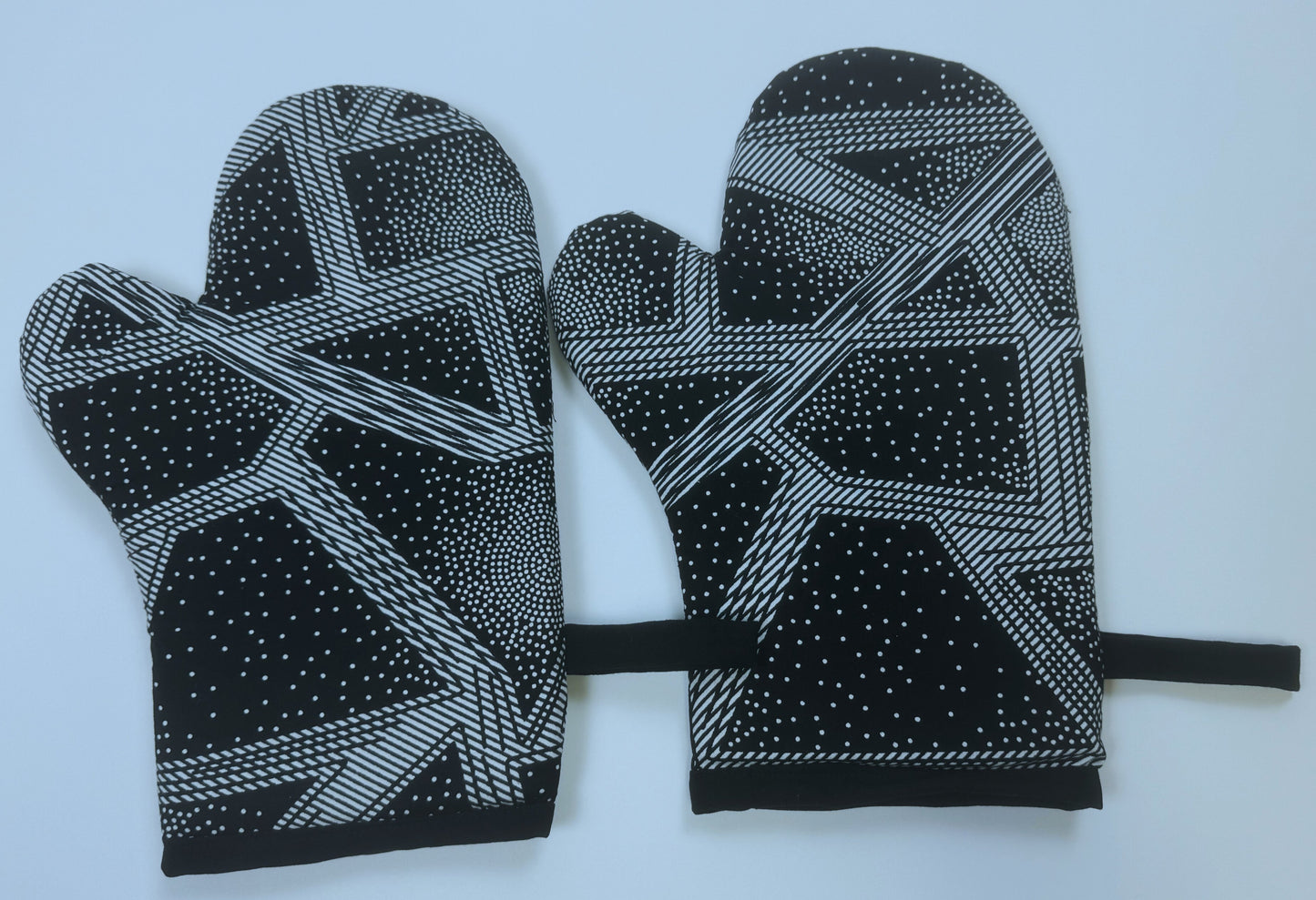 Kitchen Mittens ( Black & White)