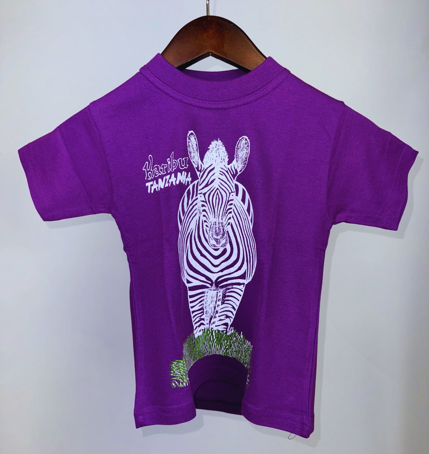 Unisex Safari Wildlife T-shirts (3-4 yrs) each different pattern