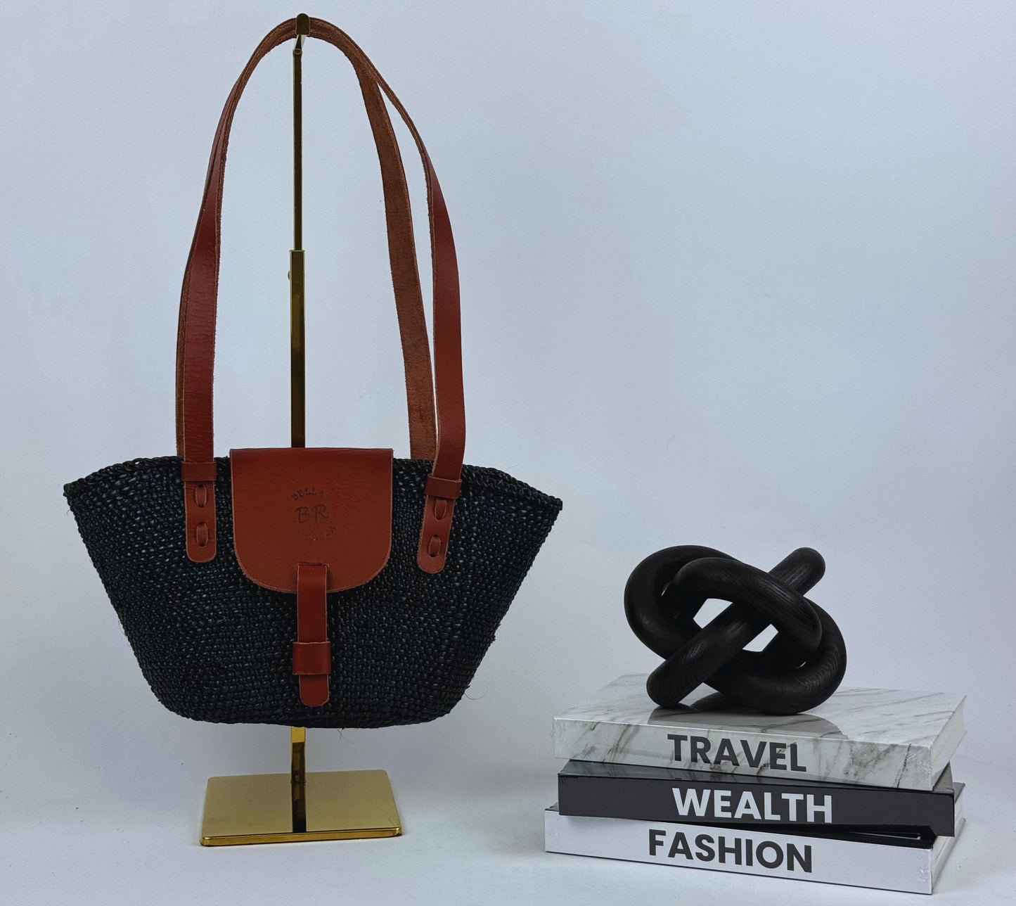 Small IFUNDA Black Bag