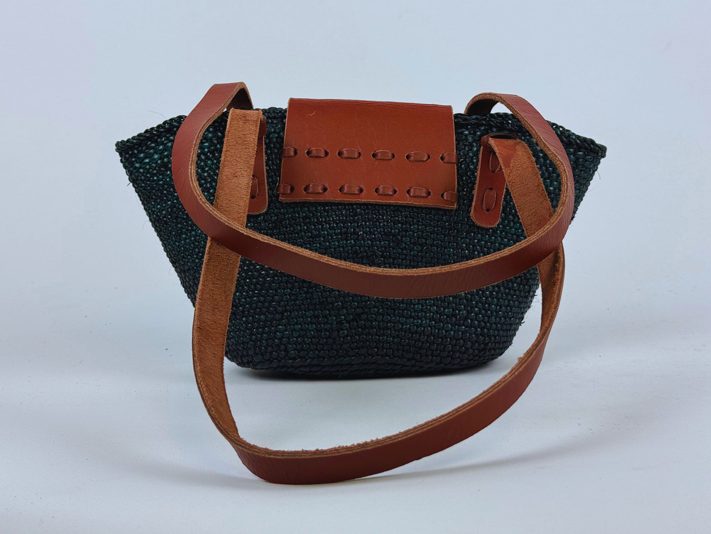 Small IFUNDA Black Bag